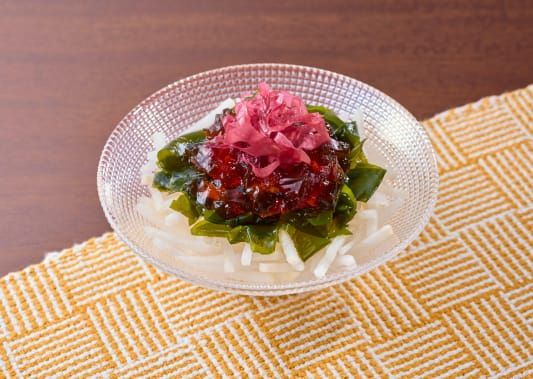 三陸産わかめ使用　大根とわかめのサラダ