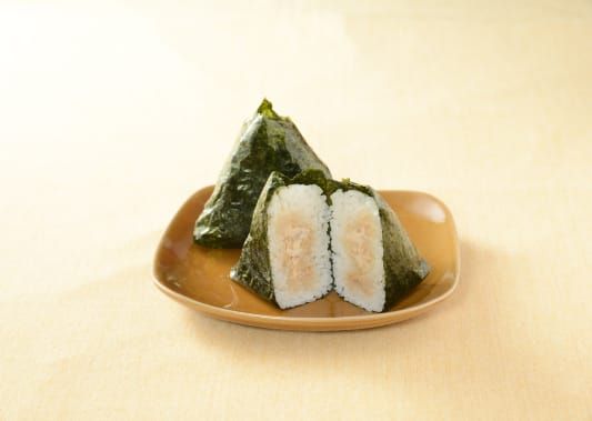 手巻おにぎり　シーチキンマヨネーズ（宮城県産海苔使用）